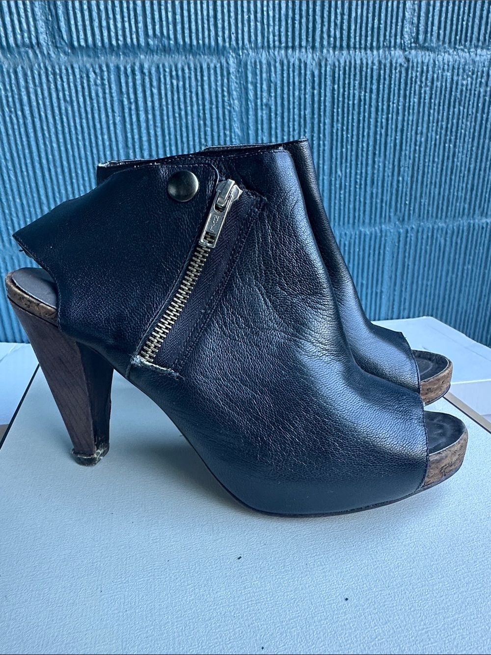 Joie Black Leather Open-Toe Heel Mules